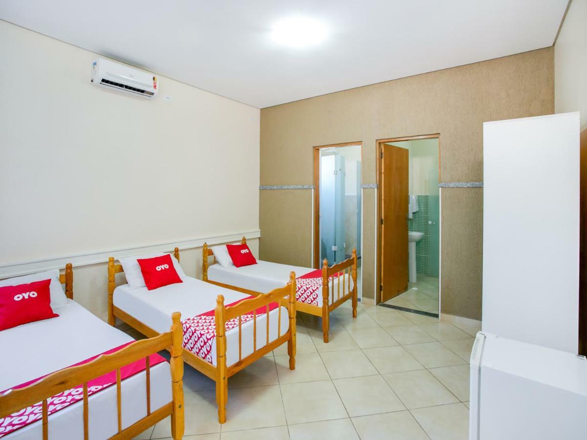 Oyo Hotel Dayse Santana de Parnaíba المظهر الخارجي الصورة