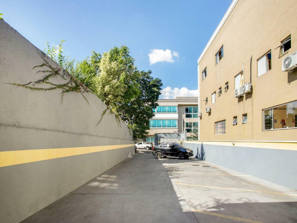 Oyo Hotel Dayse Santana de Parnaíba المظهر الخارجي الصورة